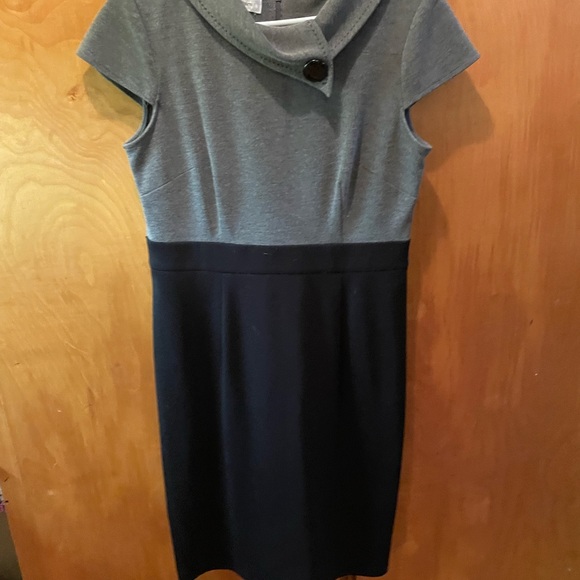 Multiple dresses - Picture 2 of 4